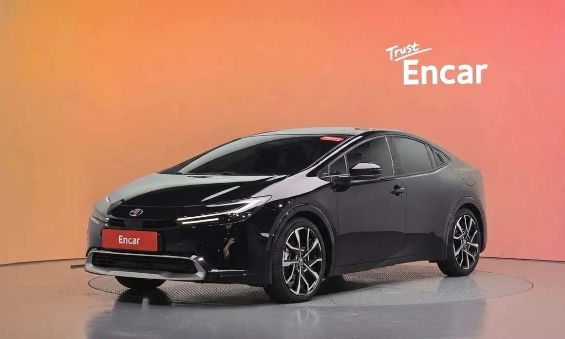 Toyota Prius — фото 1