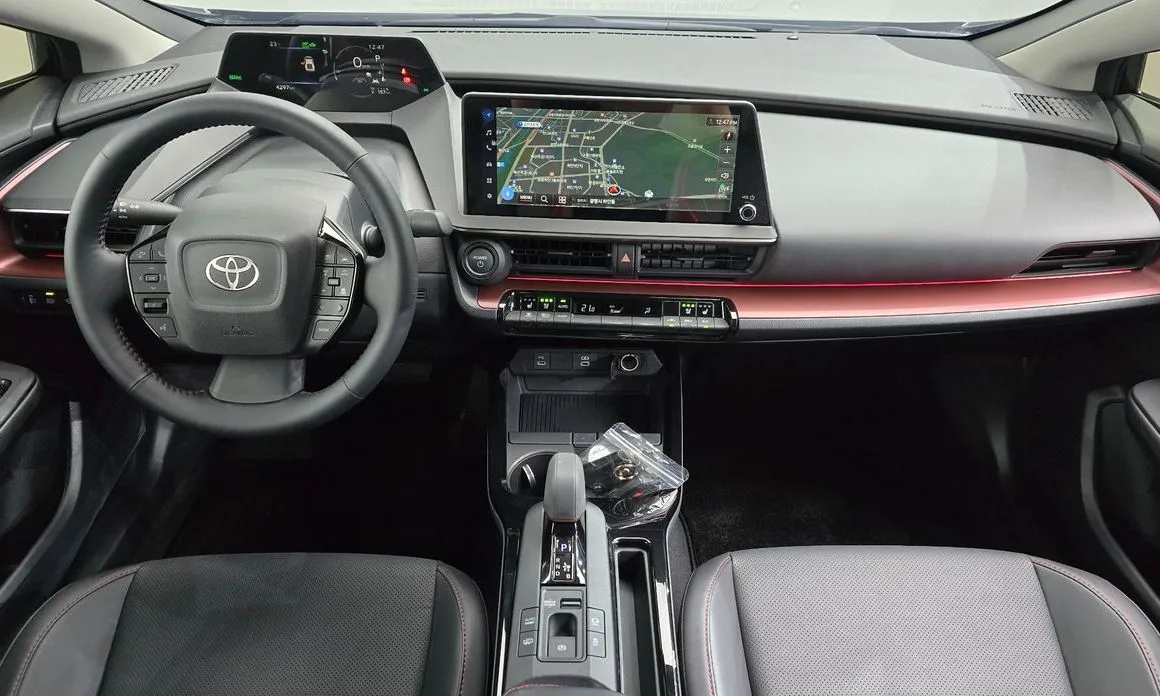 Toyota Prius — фото 6