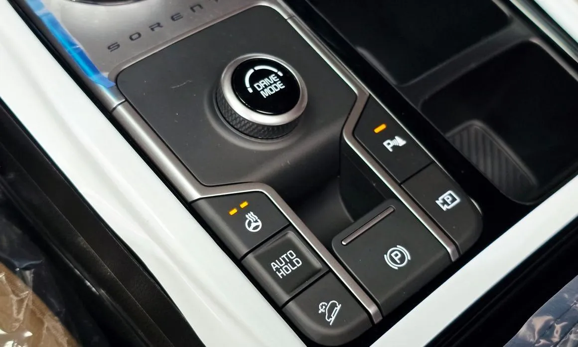 Kia Sorento — фото 3