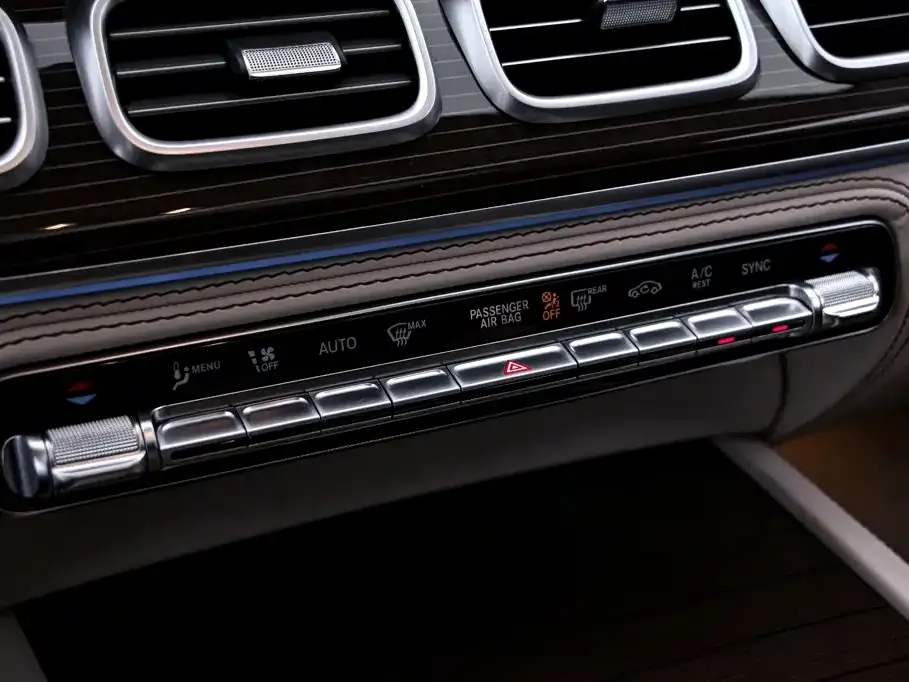 Mercedes-Benz GLS — фото 9