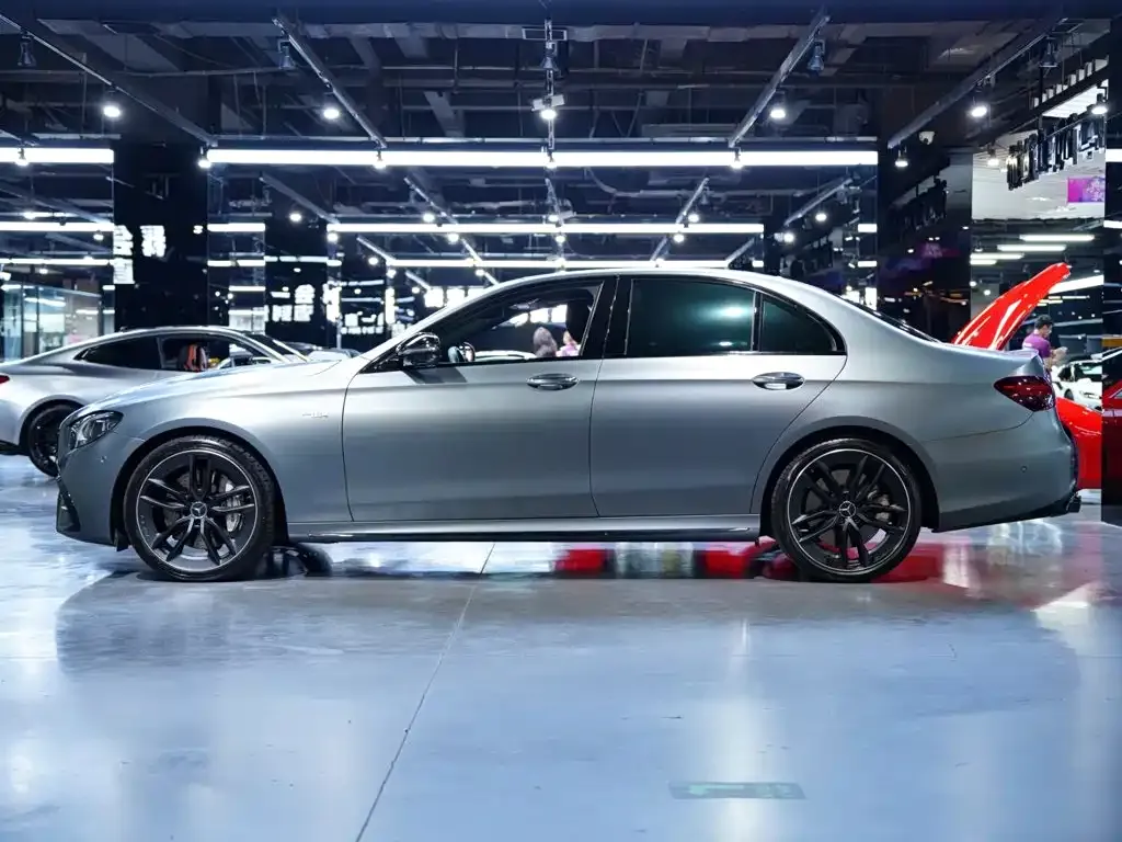 Mercedes-Benz E-Class AMG — фото 8