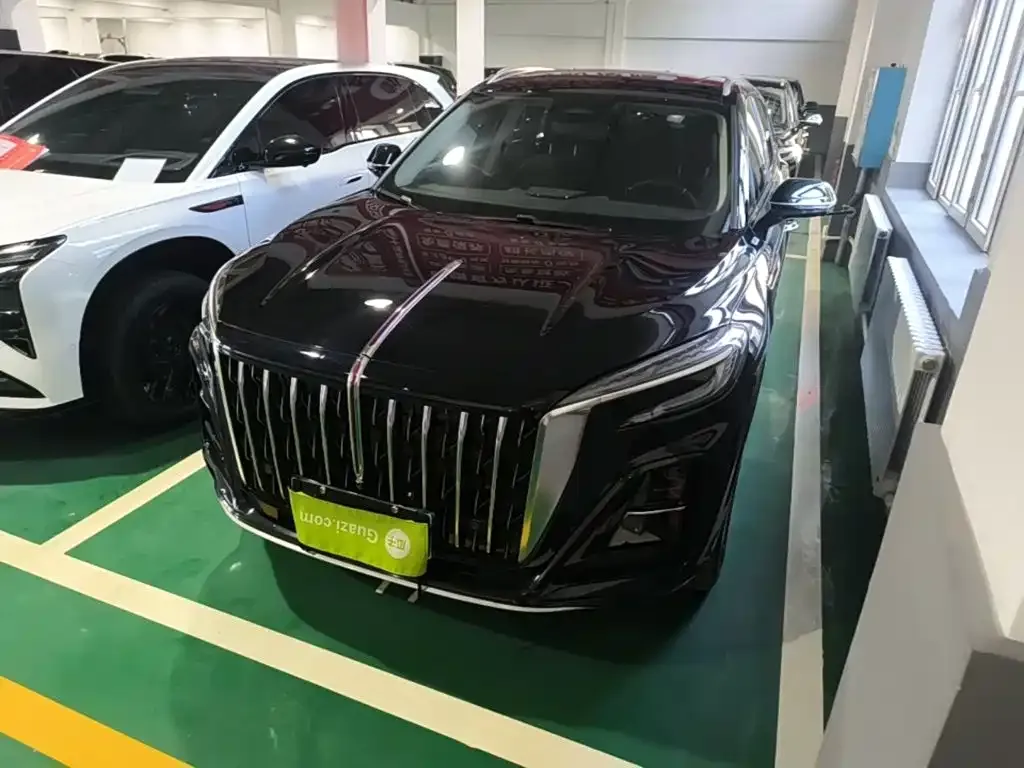 Hongqi HS3 PHEV — фото 1