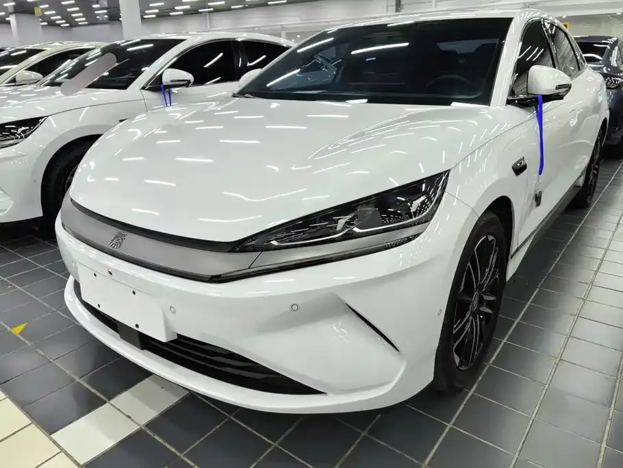 BYD Qin L — фото 1