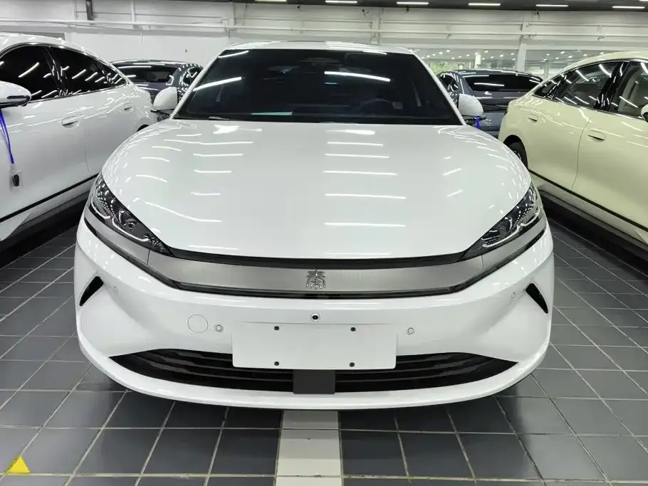 BYD Qin L — фото 10