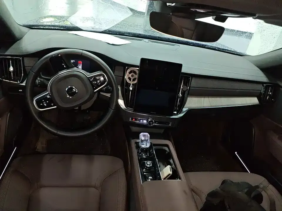 Volvo S90 — фото 4