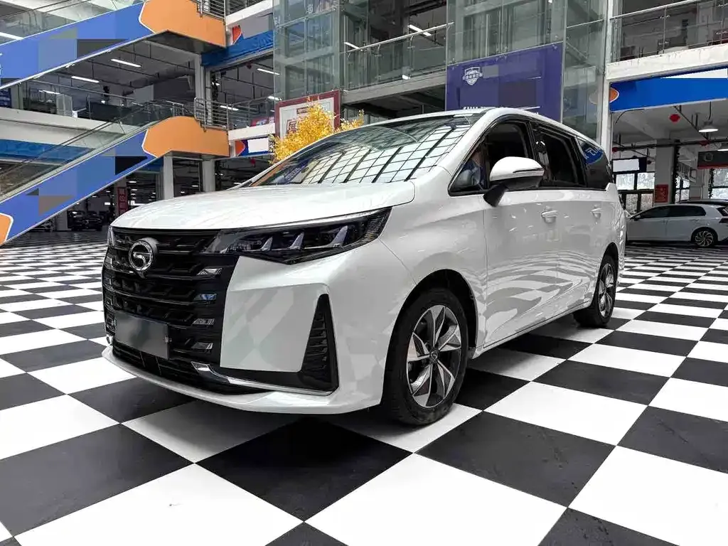 GAC Motor Trumpchi M6 — фото 1