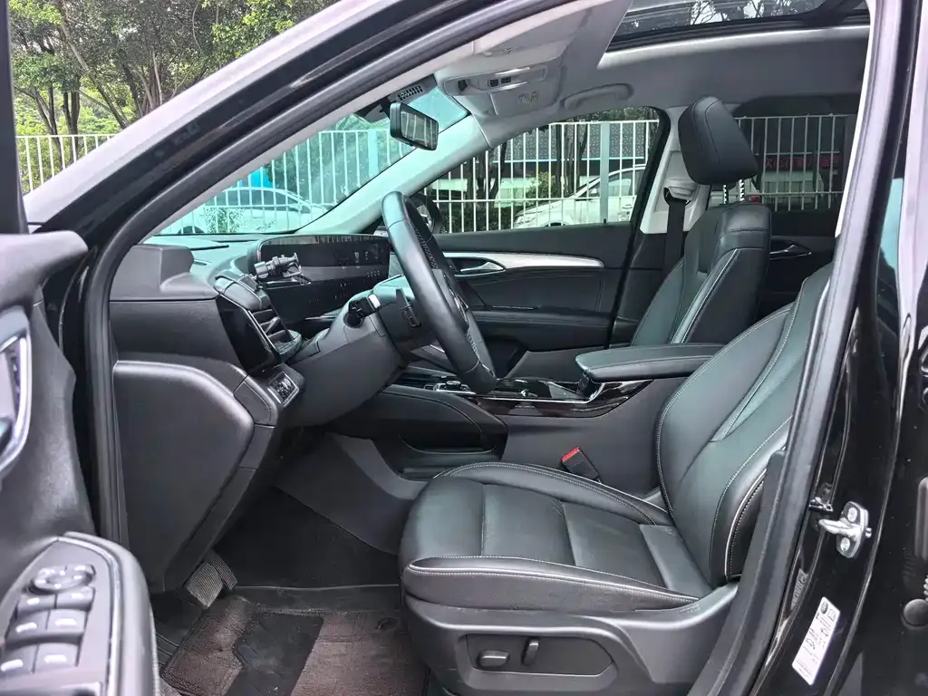 Buick Envision Plus — фото 3