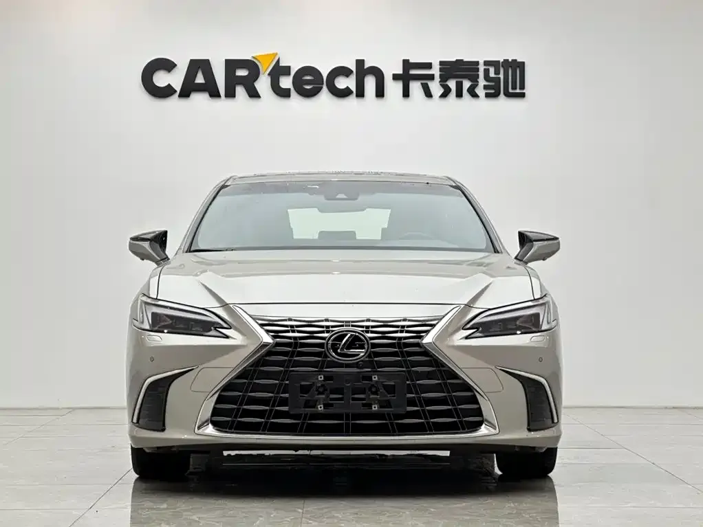 Lexus ES — фото 3