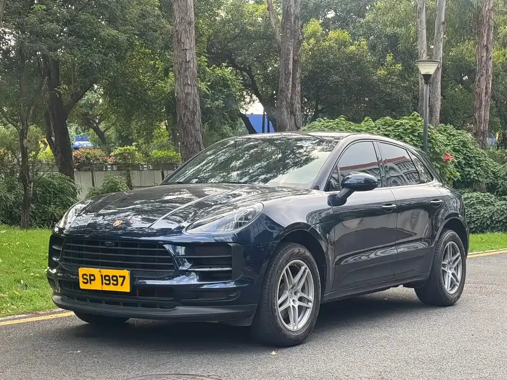 Porsche Macan — фото 1