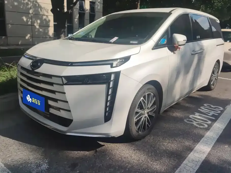 GAC Motor Trumpchi E8 — фото 1