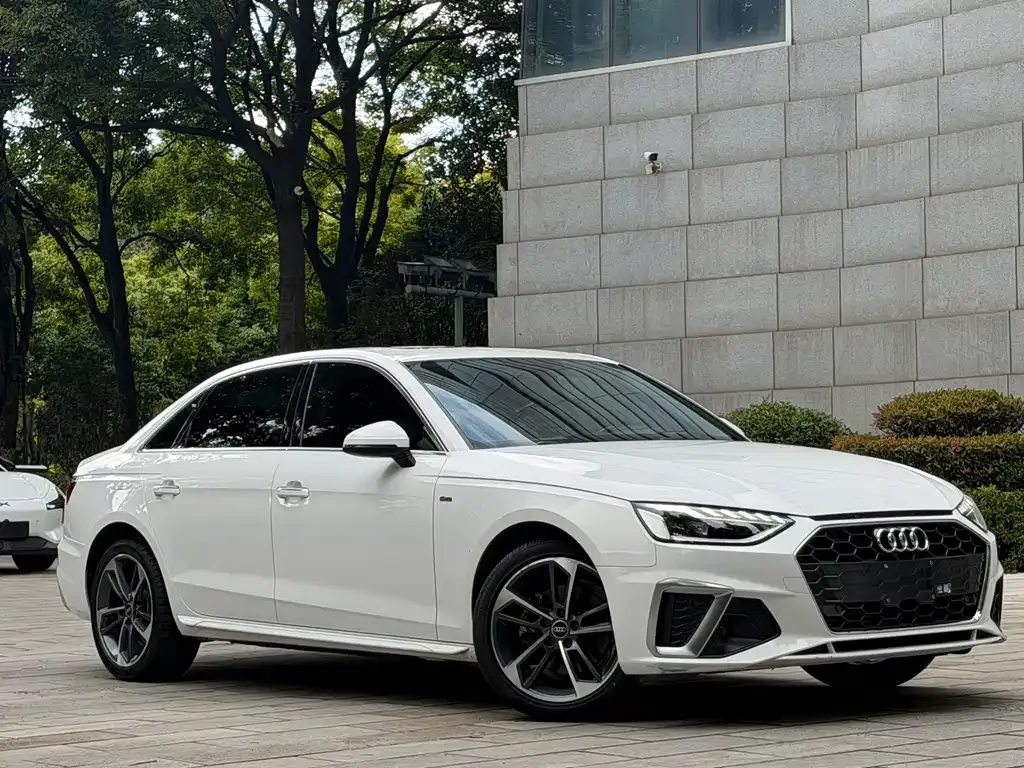 Audi A4L — фото 6