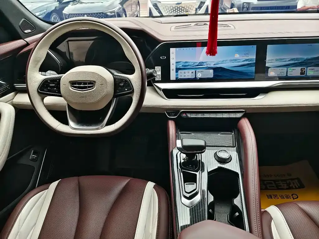 Geely Xingyue L — фото 10