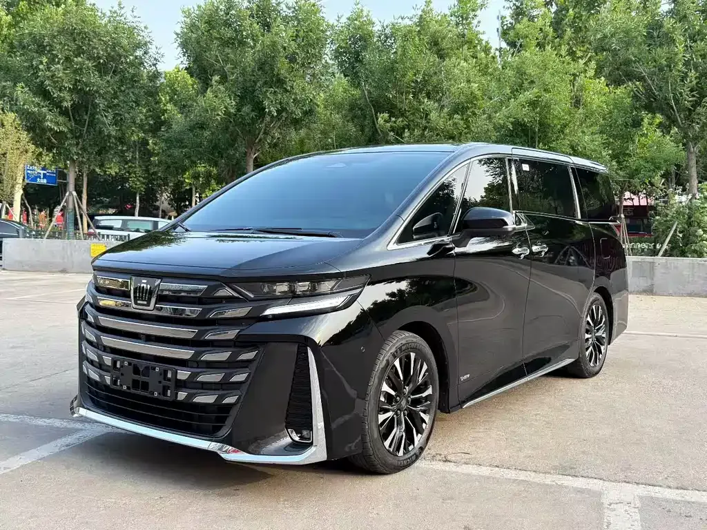 Toyota Vellfire — фото 10