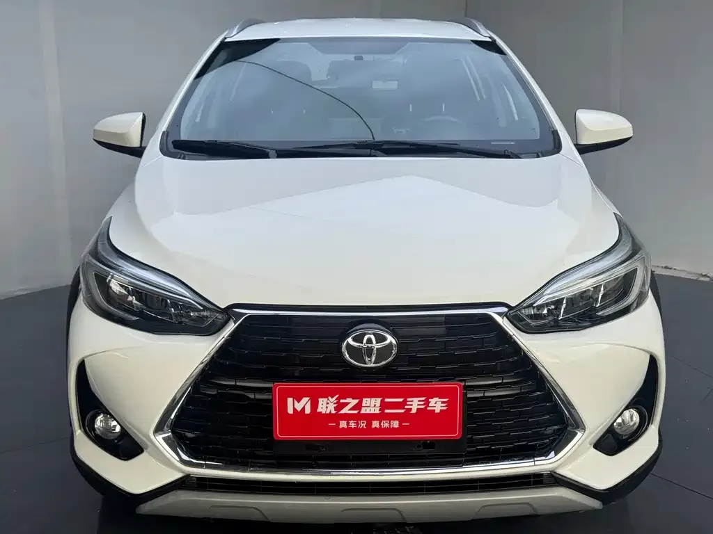 Toyota Yaris L — фото 7