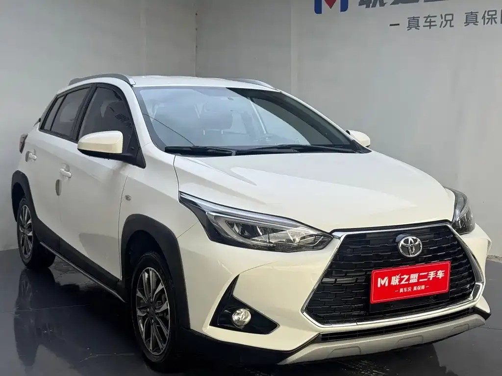 Toyota Yaris L — фото 8