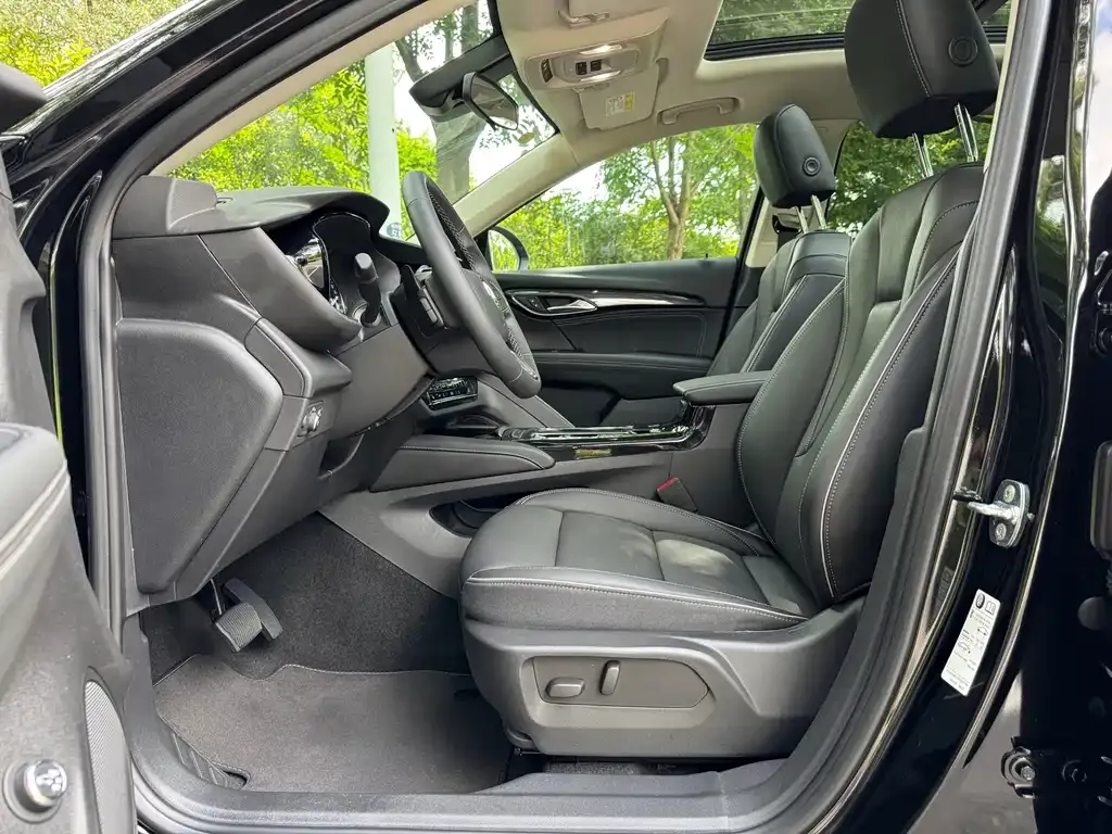 Buick Envision S — фото 9