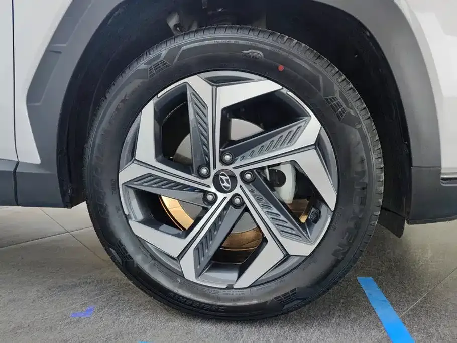 Hyundai Tucson — фото 10
