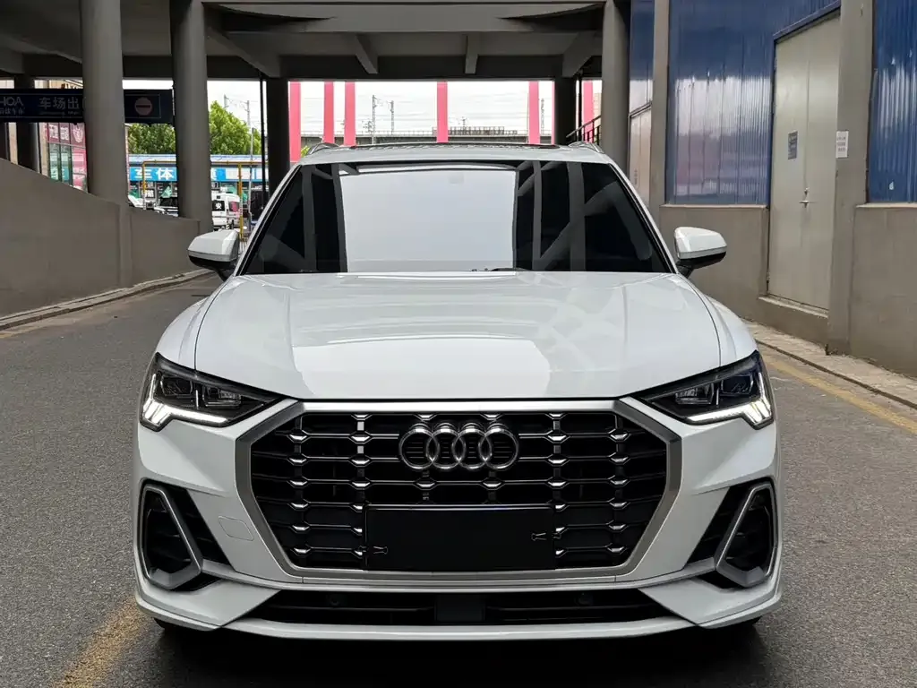 Audi Q3 — фото 3
