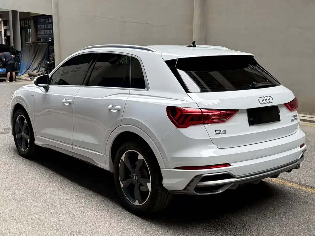 Audi Q3 — фото 8