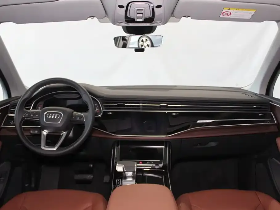 Audi Q7 — фото 10