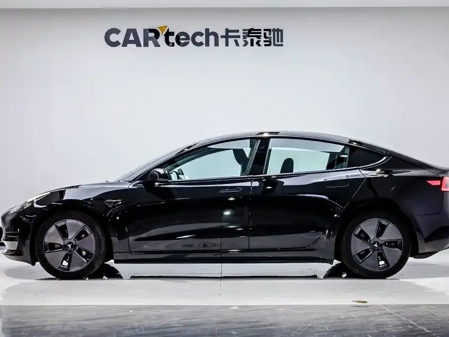 Tesla Model 3 — фото 3