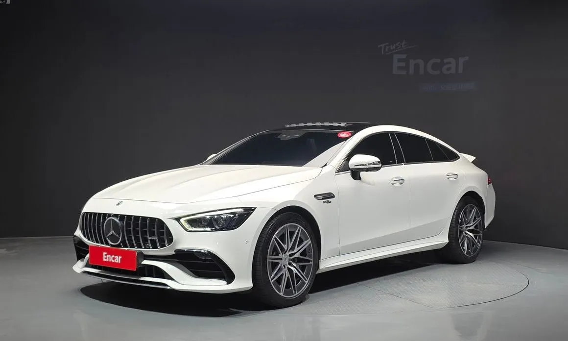 Mercedes-Benz AMG GT — фото 1