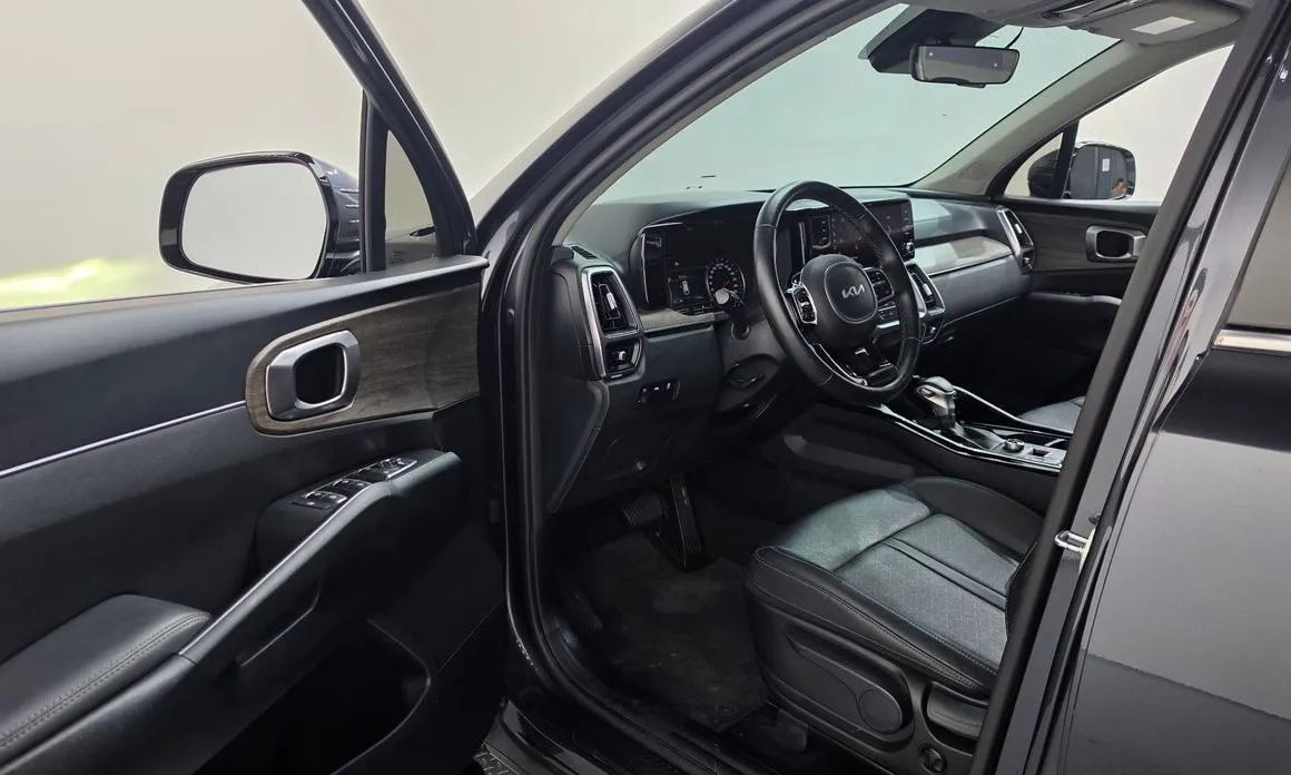 Kia Sorento — фото 7