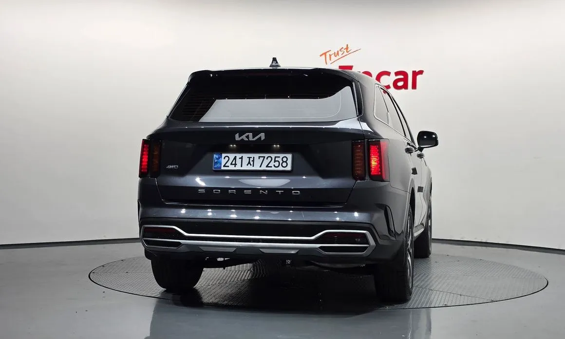 Kia Sorento — фото 3