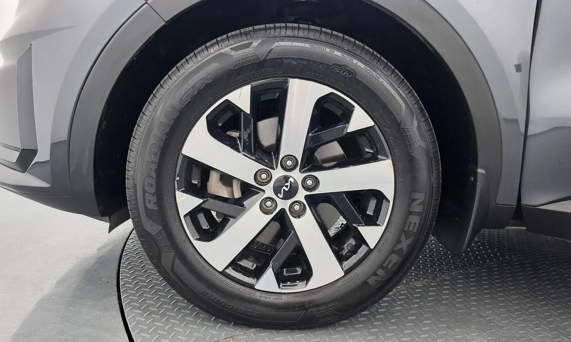Kia Sorento — фото 6