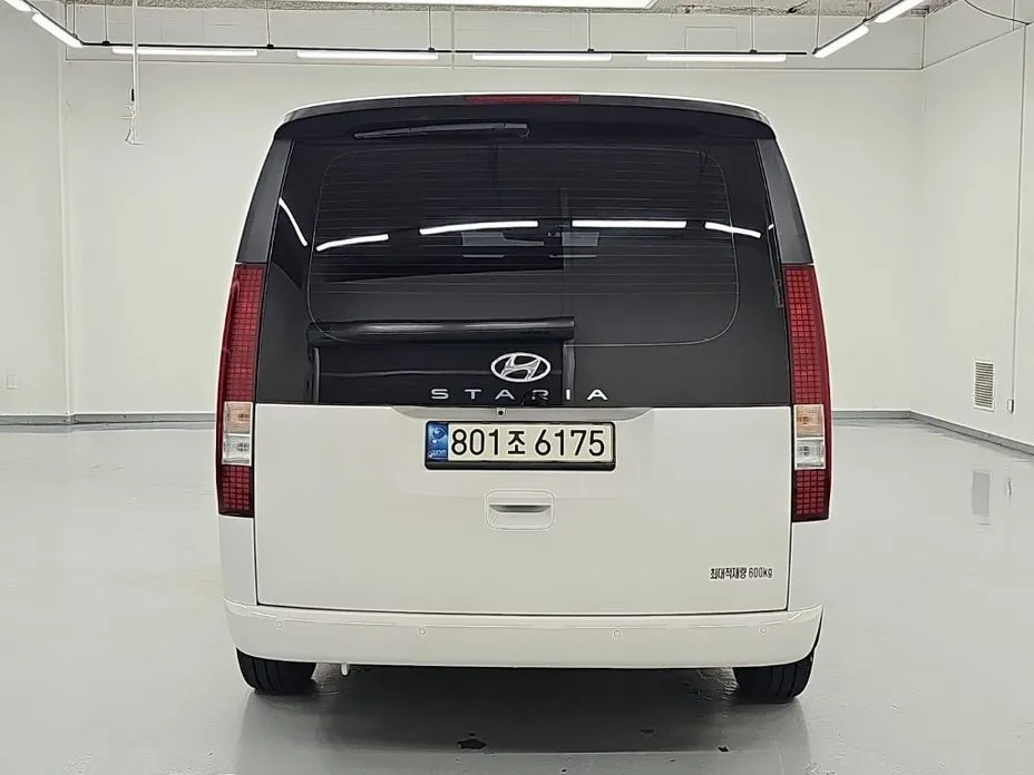 Hyundai Staria — фото 2
