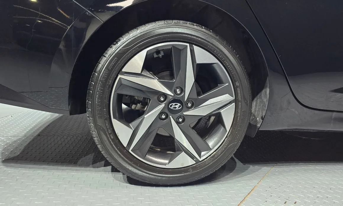 Hyundai AVANTE — фото 6