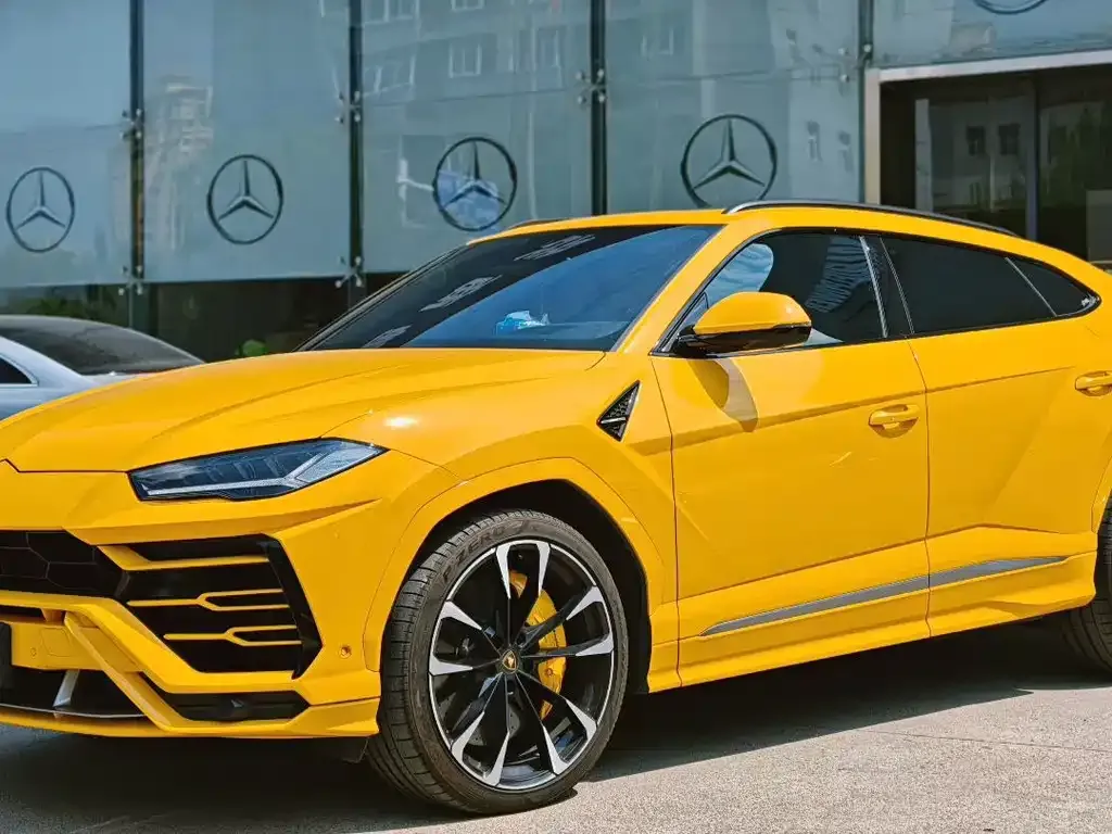 Lamborghini Urus — фото 6
