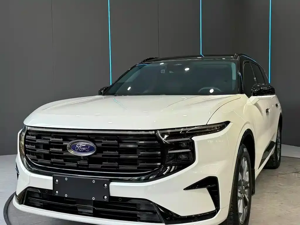 Ford Edge — фото 1