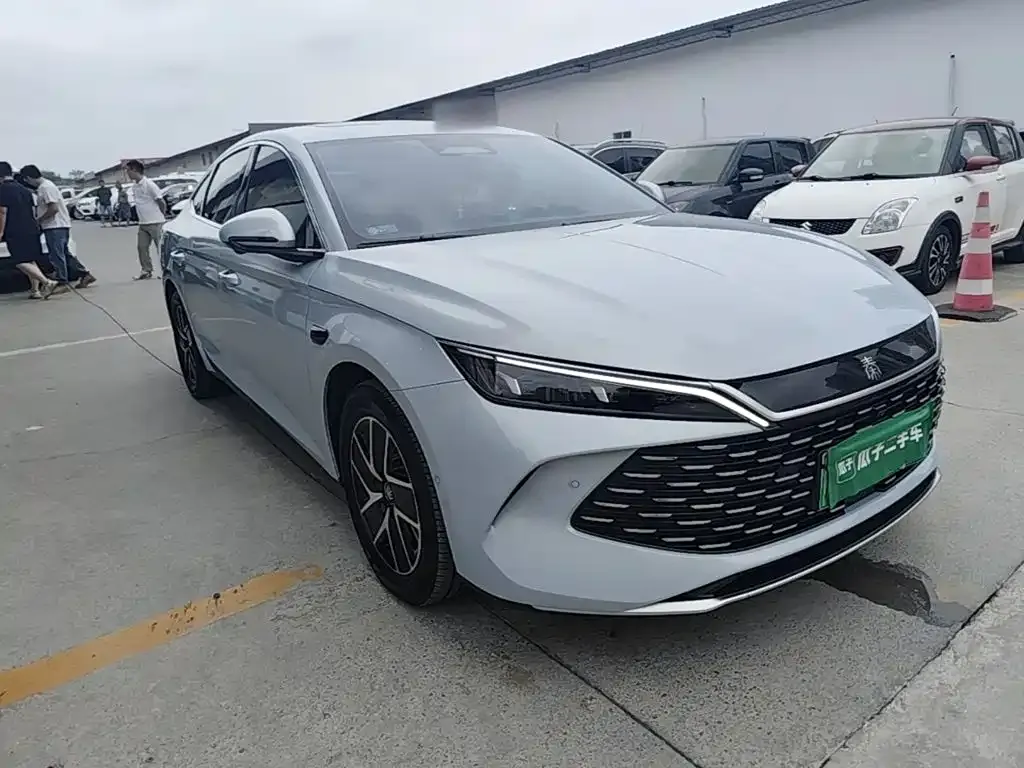 BYD Qin L — фото 8