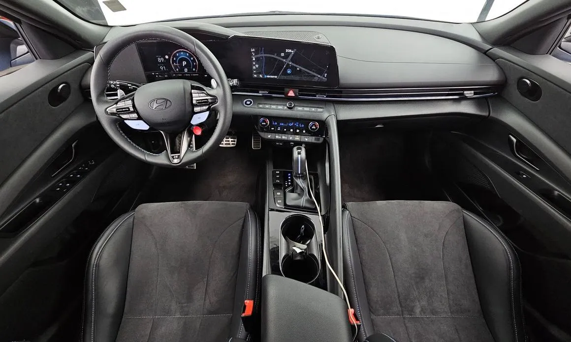 Hyundai AVANTE — фото 6