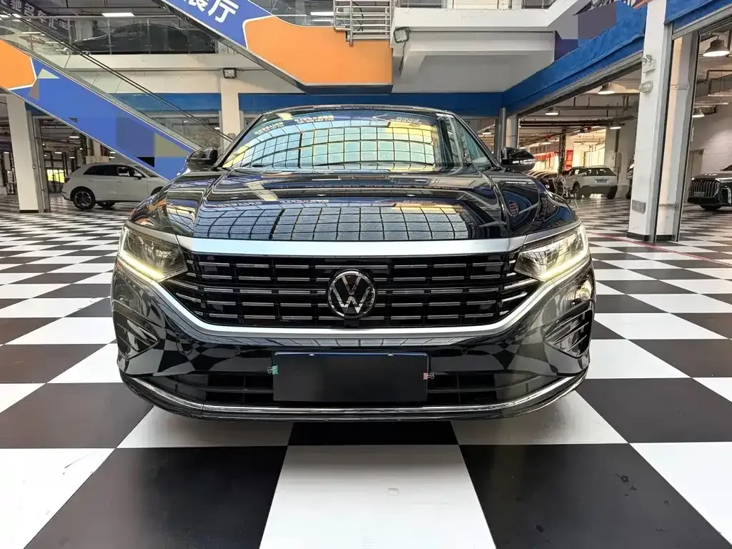 Volkswagen Passat — фото 5