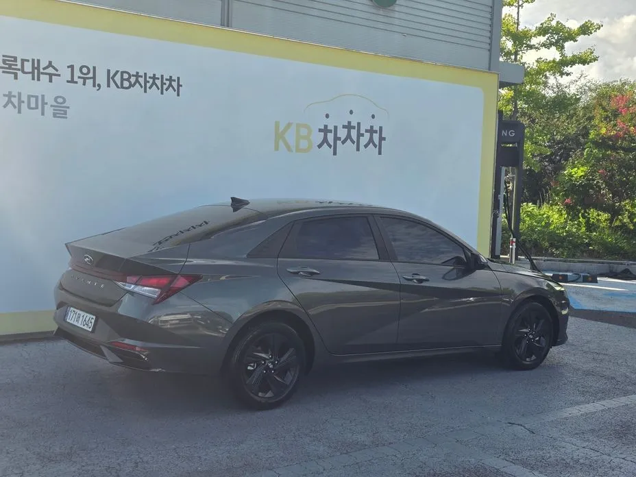 Hyundai AVANTE — фото 9