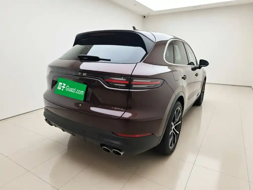 Porsche Cayenne Hybrid — фото 6