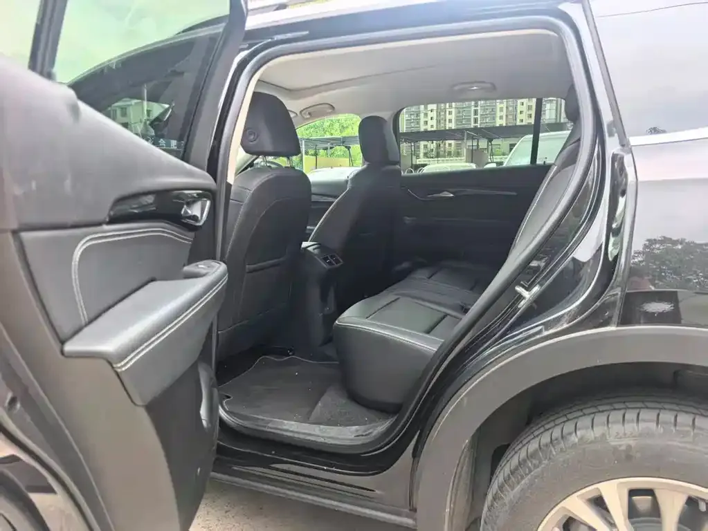 Buick Envision Plus — фото 8
