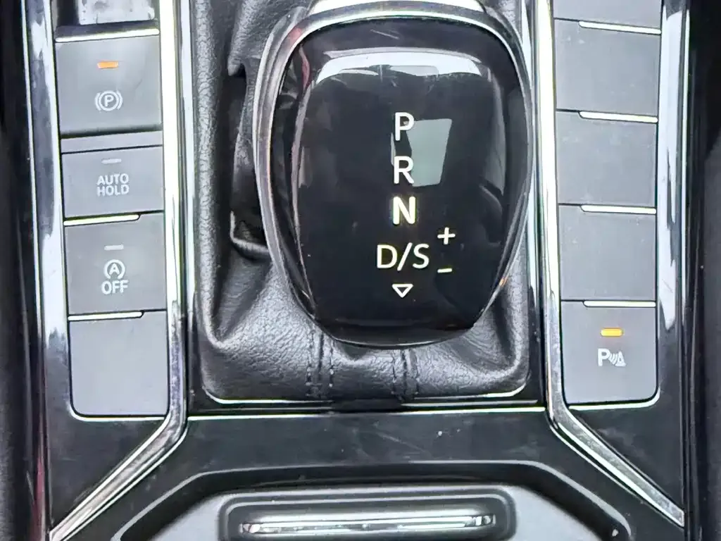 Volkswagen Passat — фото 8