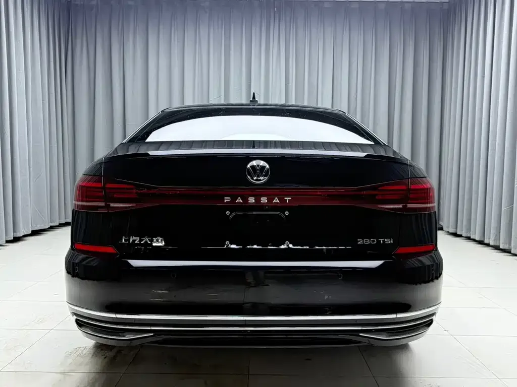 Volkswagen Passat — фото 6