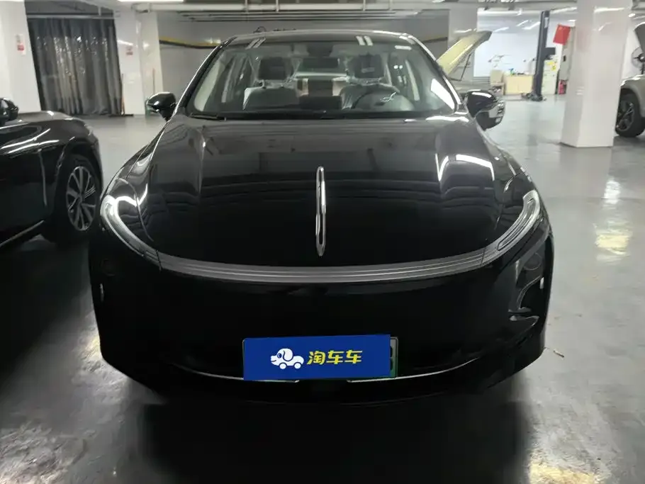 Hongqi E-QM5 — фото 4