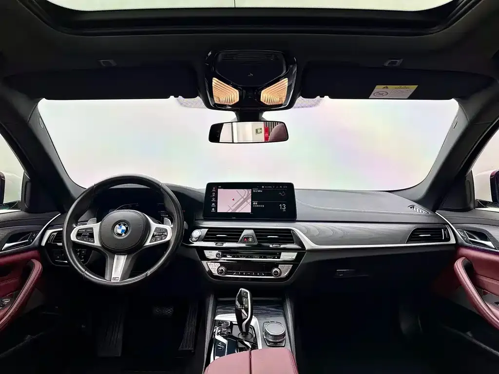 BMW 5 Series — фото 10