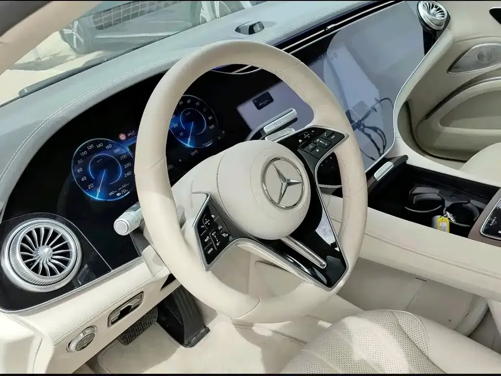 Mercedes-Benz EQS — фото 4