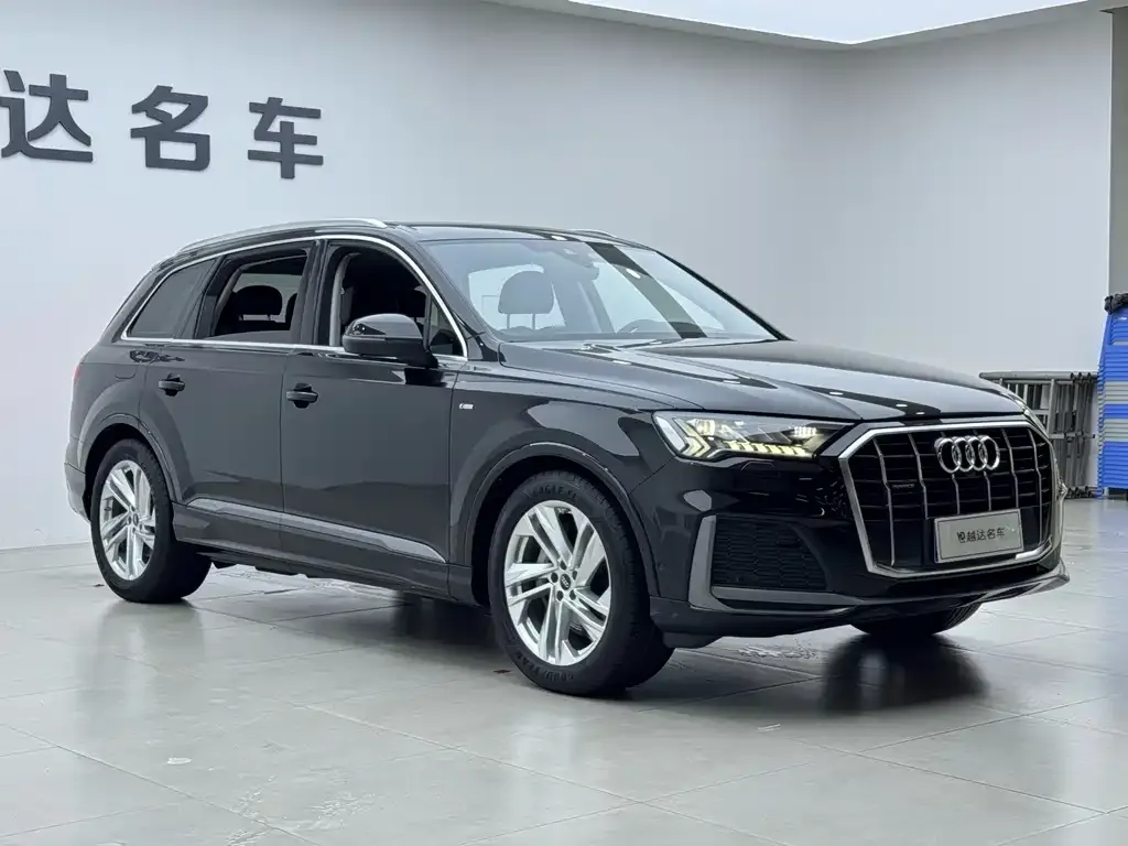 Audi Q7 — фото 4