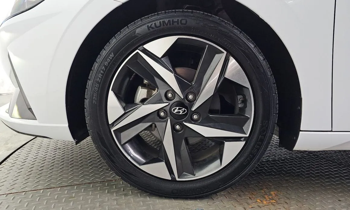 Hyundai AVANTE — фото 4
