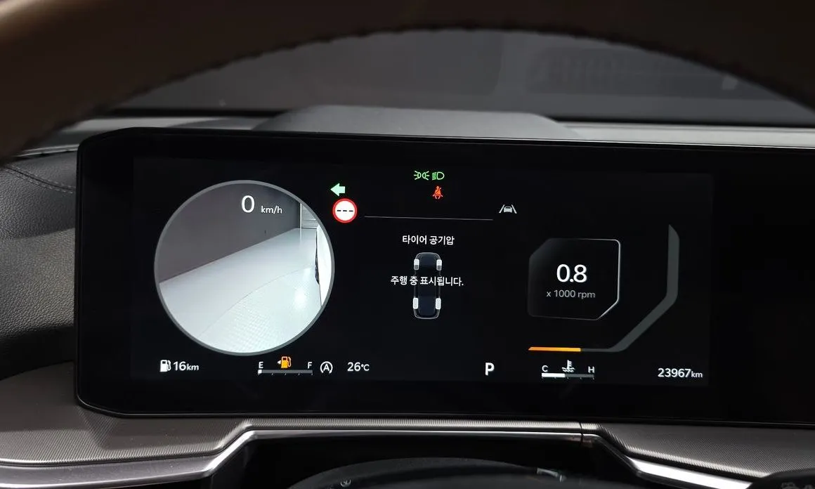 Kia Sorento — фото 9