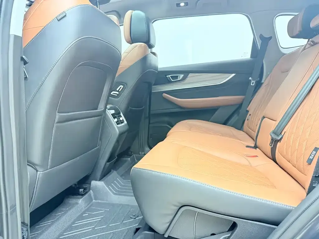 Chery Tiggo 8 PLUS — фото 9