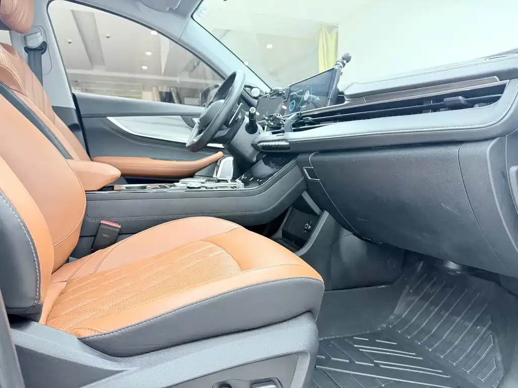 Chery Tiggo 8 PLUS — фото 4
