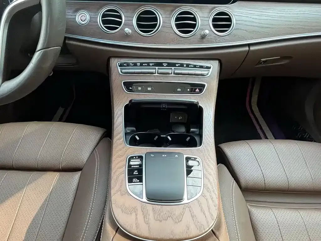 Mercedes-Benz E-Class New Energy — фото 7